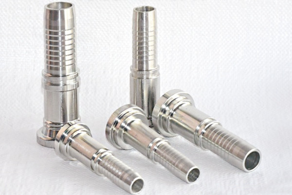 美制過(guò)渡接頭實(shí)物圖1