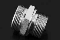 選購(gòu)不銹鋼過(guò)渡接頭時(shí)需考慮的幾點(diǎn)問(wèn)題